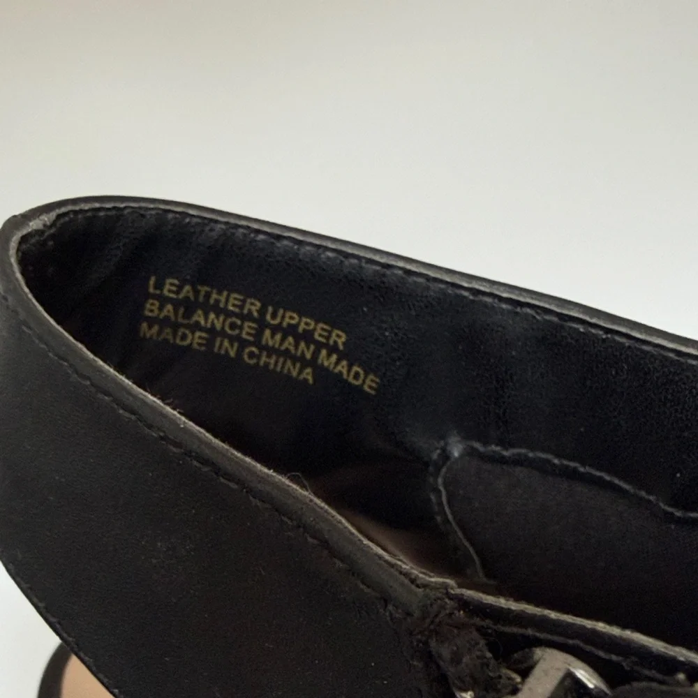 Elegant Black Leather Peep-Toe Heels - Picture 2 of 8